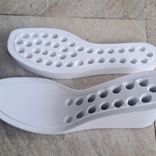 GIA CÔNG ĐỔ ĐẾ PU